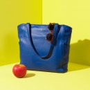 Minimal tote bag Jaxsen Blueberry advertising 03